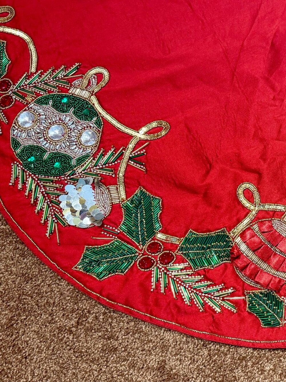Kim Seybert Holiday Tree Skirt